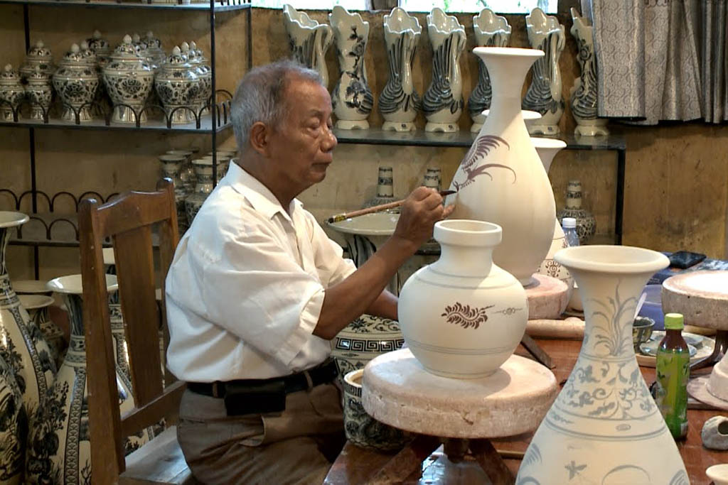 người thợ vẽ gốm Chu Đậu