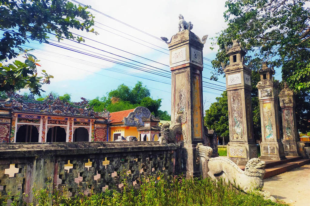 làng Phú Bài