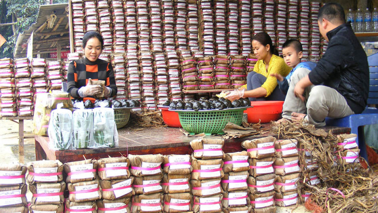 bánh gai Tứ Trụ